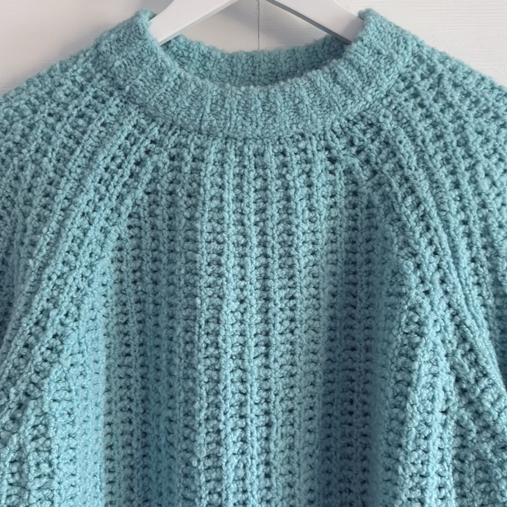 Vineyard Vines Capri Blue Cozy Fisherman Merino Wool Blend Sweater-Size Medium - Picture 7 of 14